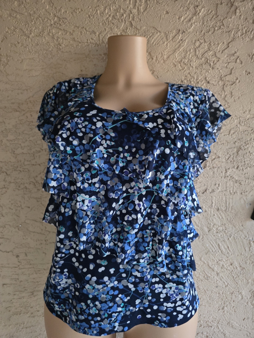 APT.9 Women’s Blue Floral Tiered Ruffle Top
